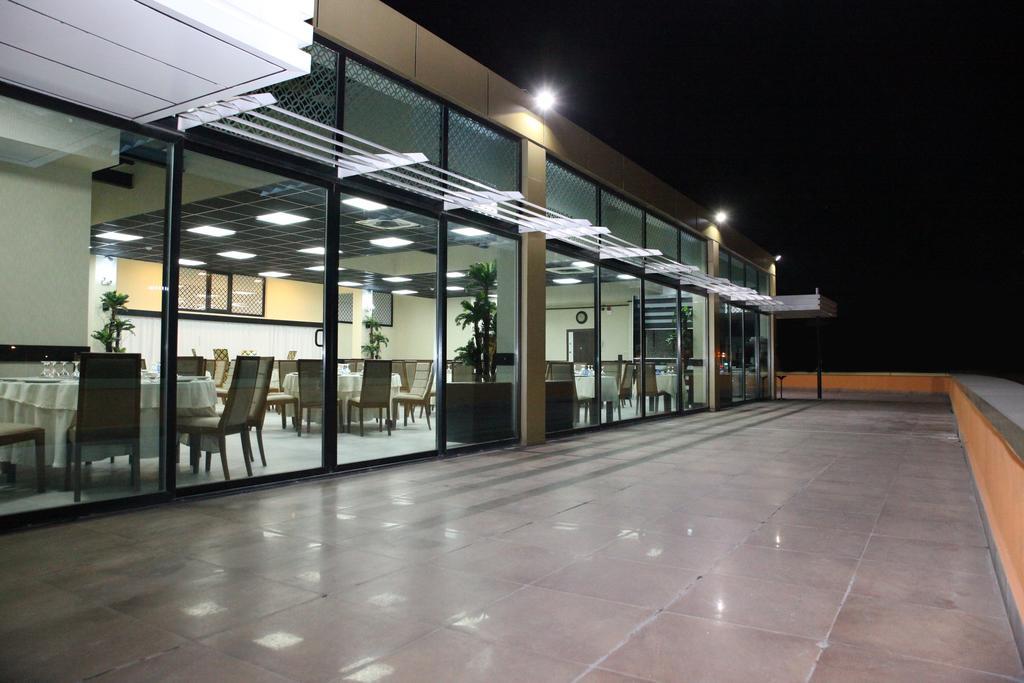 Emsa Palace Hotel Darıca Exteriér fotografie